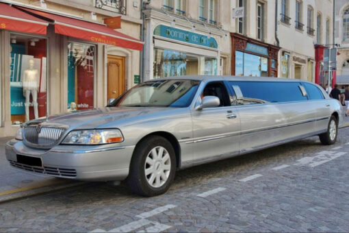 Location limousine Nancy Lincoln Grise